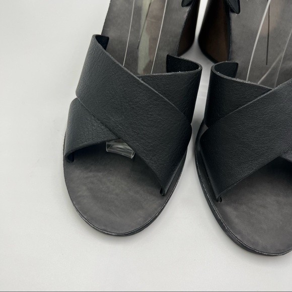 Dolce Vita Women's Athena Black Leather Chunky Block Heel Sandals Heels 9 - Picture 4 of 14